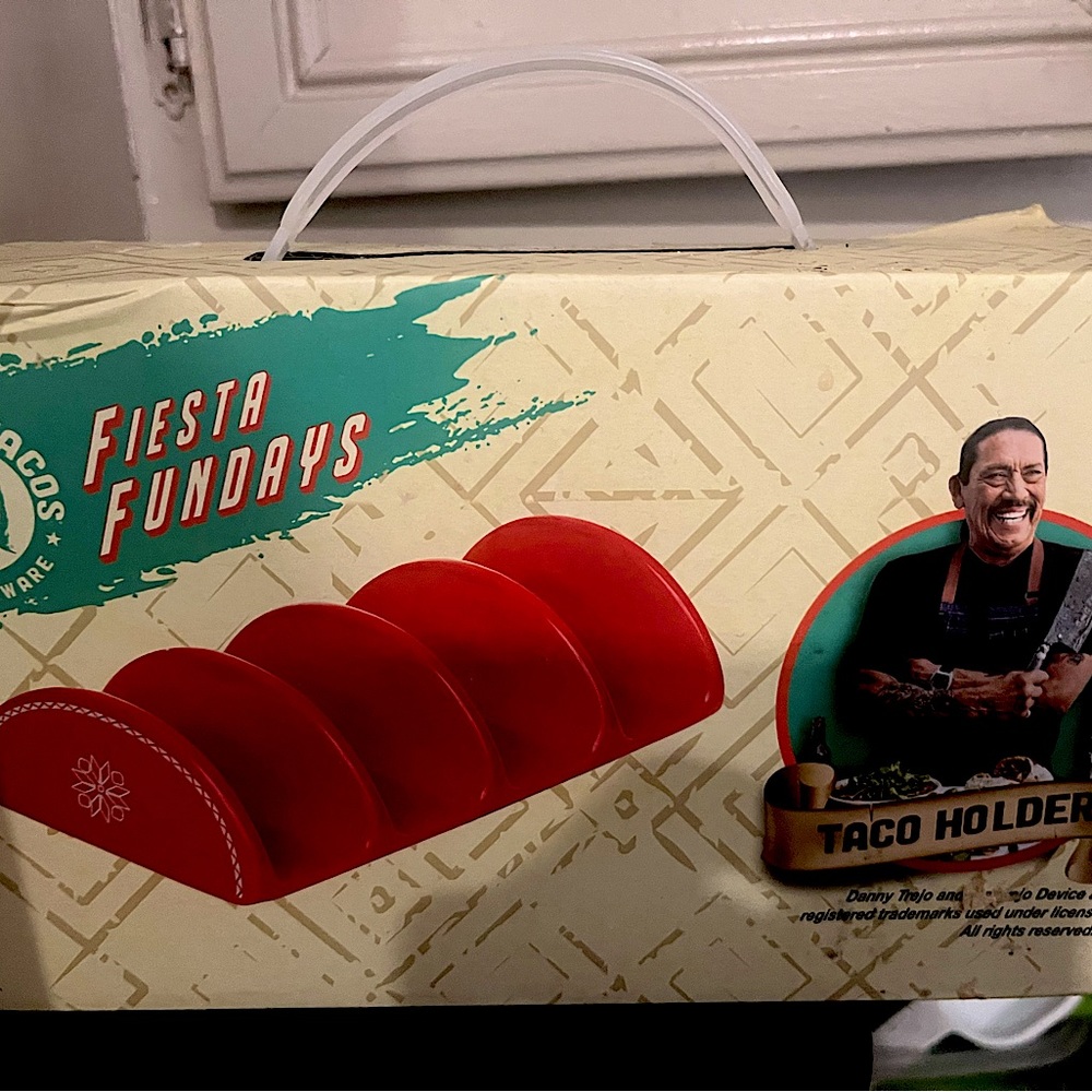 Holder for those delicious tacos, less spillage, makes tacos easier to fill.